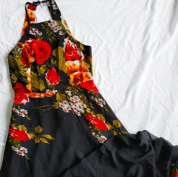 NWOT Gorgeous Floral Maxi Dress - Picture 1 of 6